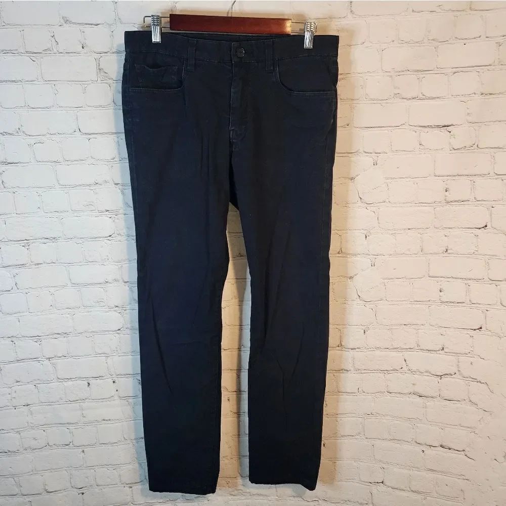 Men's Vince "Slim Fit" Dylan jeans, size 32